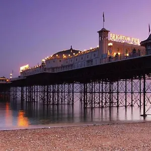Holiday home Sahas House, Brighton